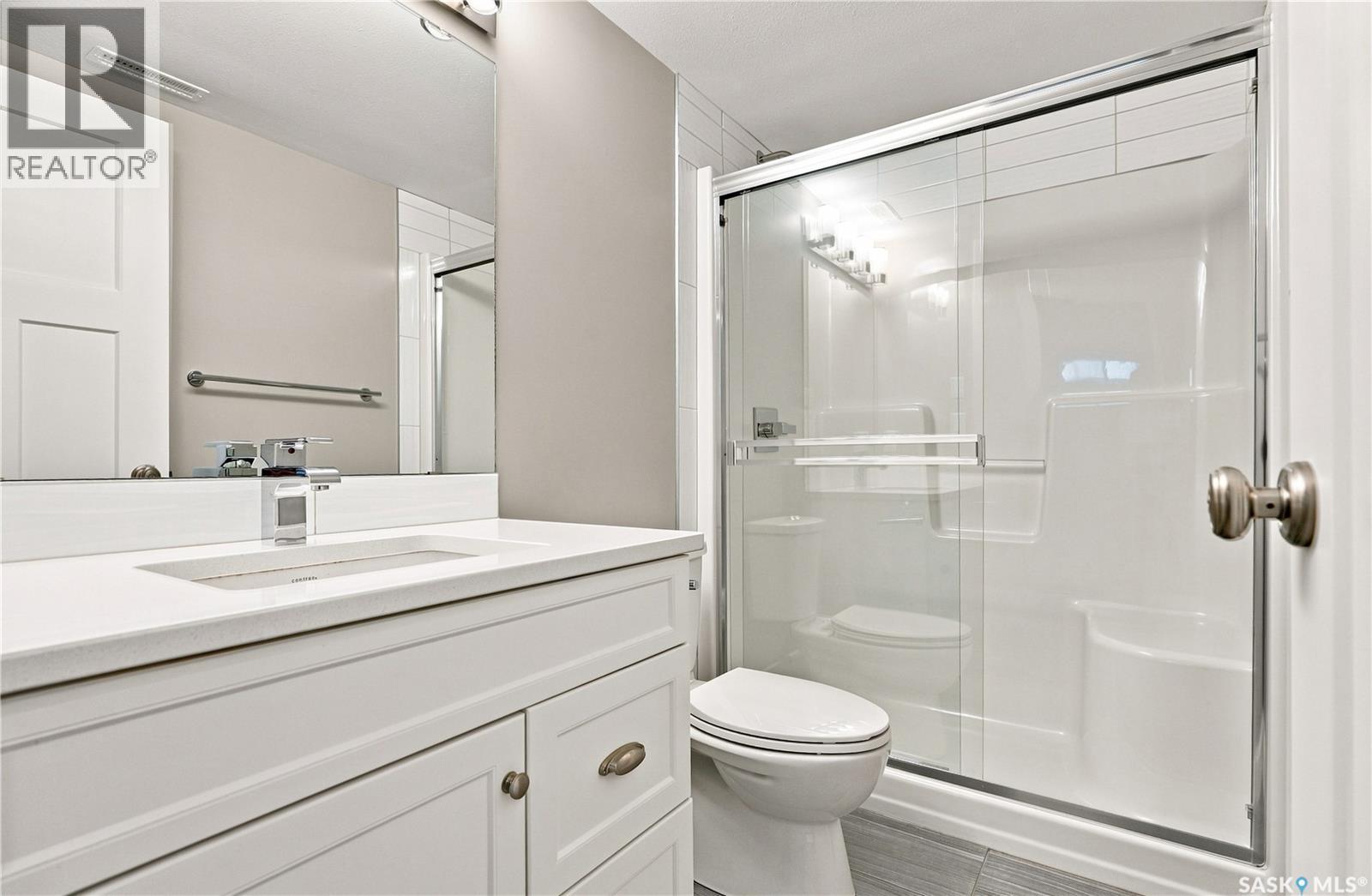 232 Secord Way, Saskatoon, SK - Indoor Photo Showing Bathroom