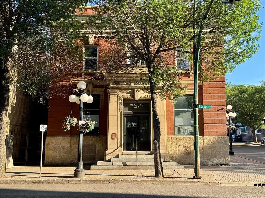 940 Rosser Avenue, Brandon, MB