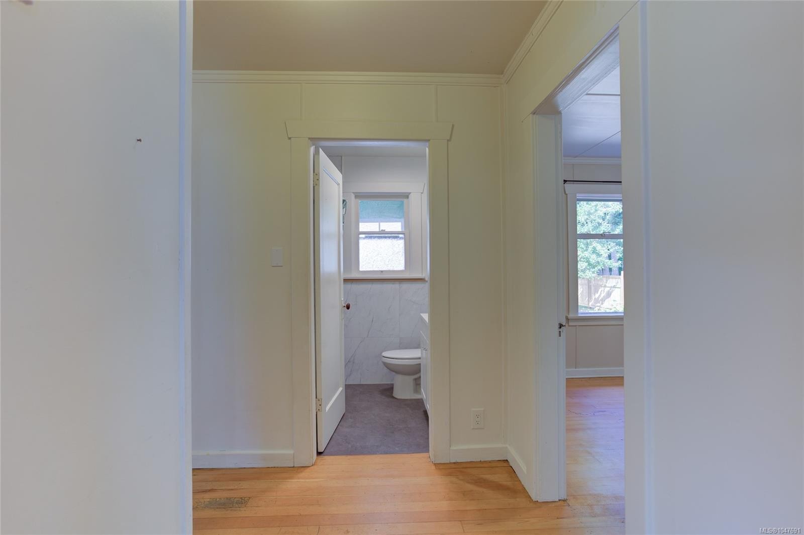 6810 Third St, Honeymoon Bay, BC