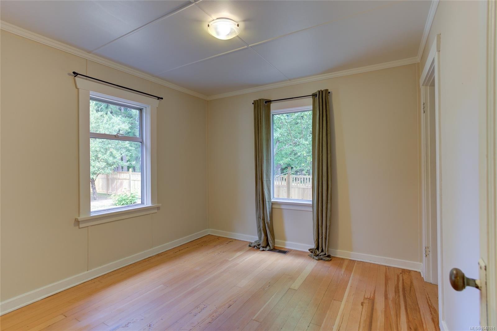 6810 Third St, Honeymoon Bay, BC