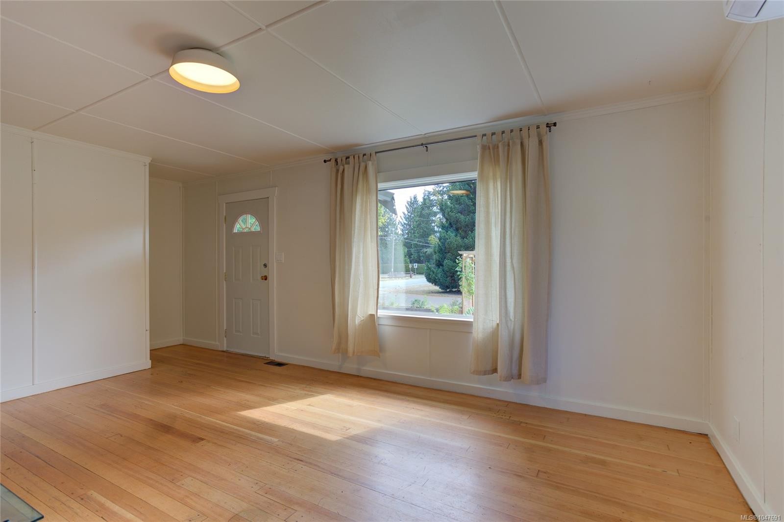 6810 Third St, Honeymoon Bay, BC