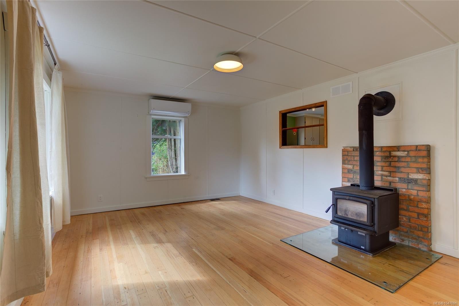 6810 Third St, Honeymoon Bay, BC