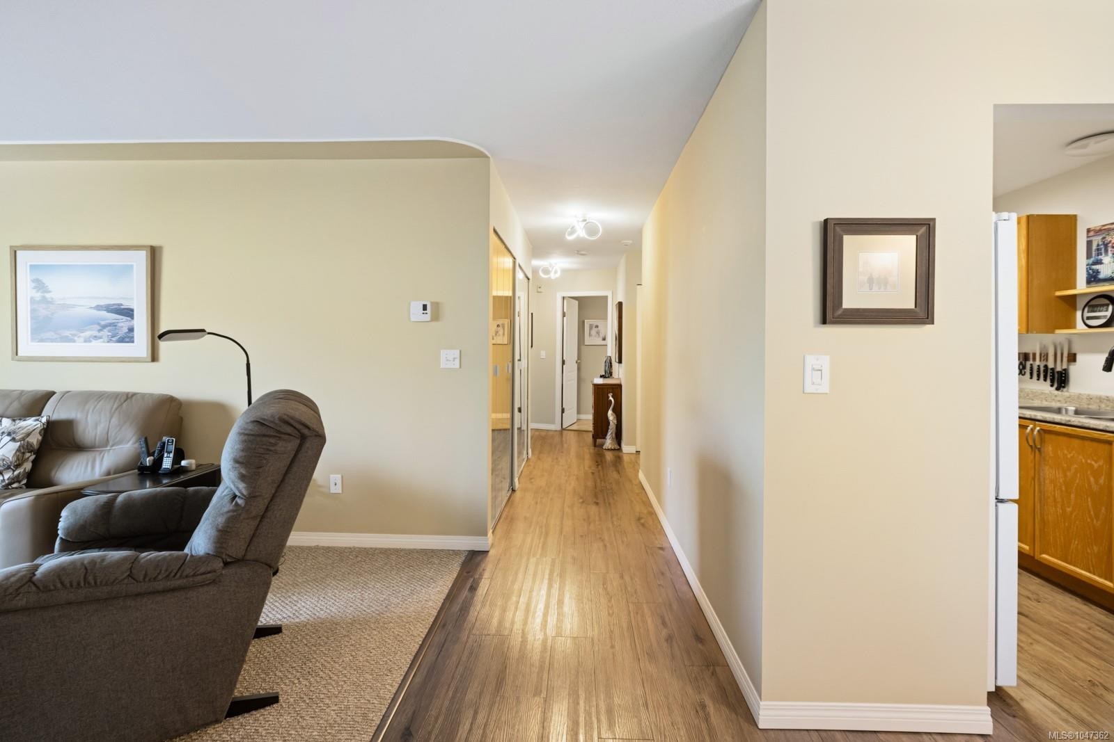 #307-254 First St, Duncan, BC - Indoor