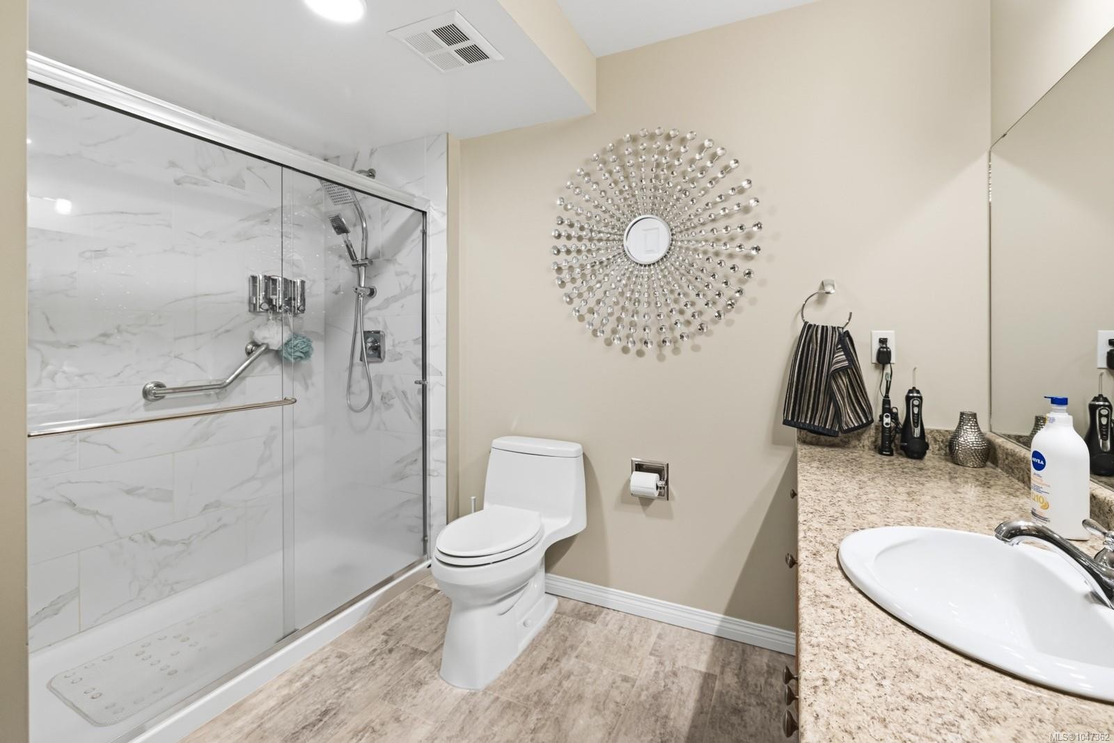 #307-254 First St, Duncan, BC - Indoor Photo Showing Bathroom