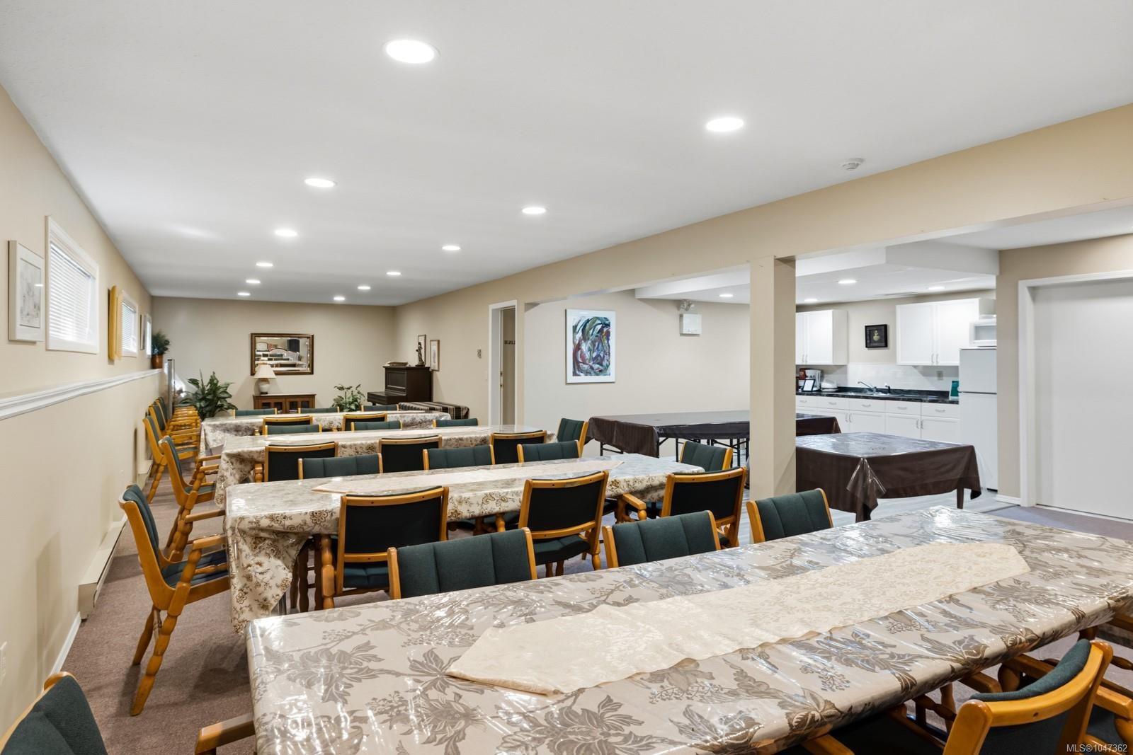#307-254 First St, Duncan, BC - Indoor Photo Showing Dining Room