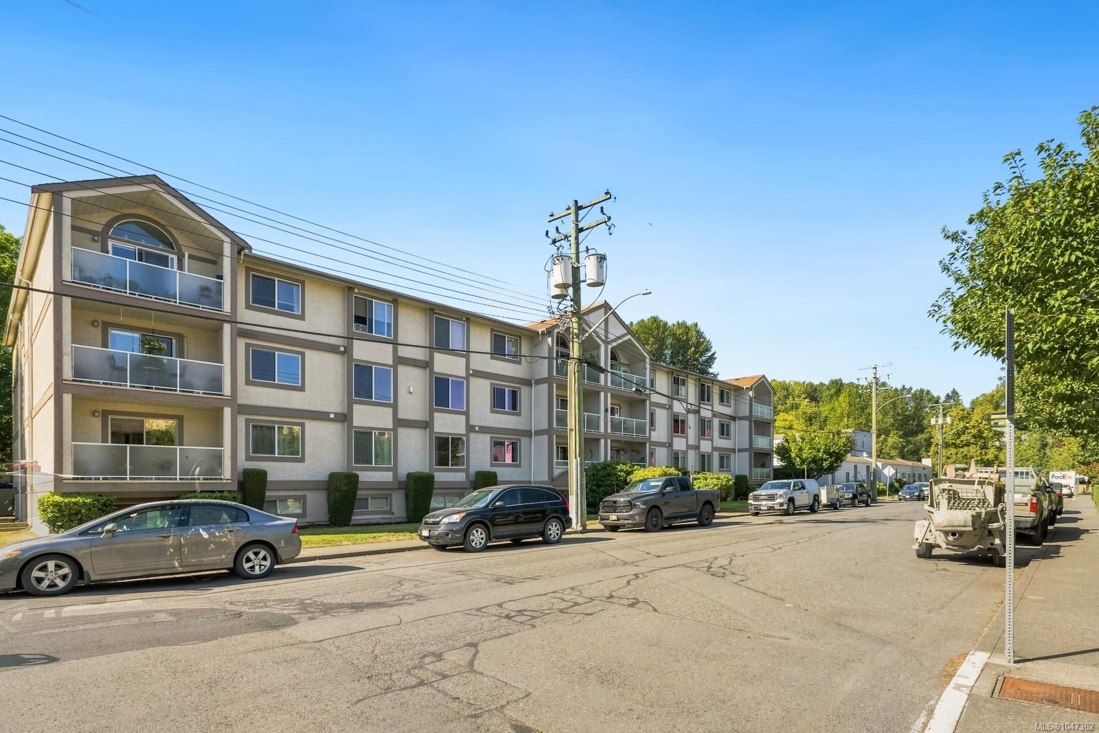 #307-254 First St, Duncan, BC - Outdoor With Balcony With Facade