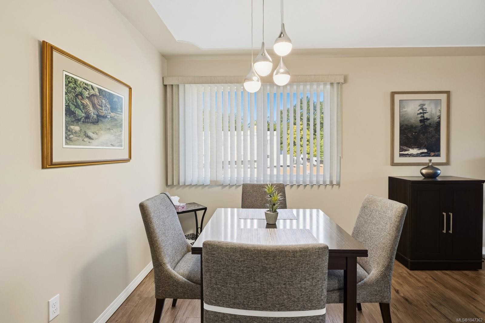 #307-254 First St, Duncan, BC - Indoor Photo Showing Dining Room