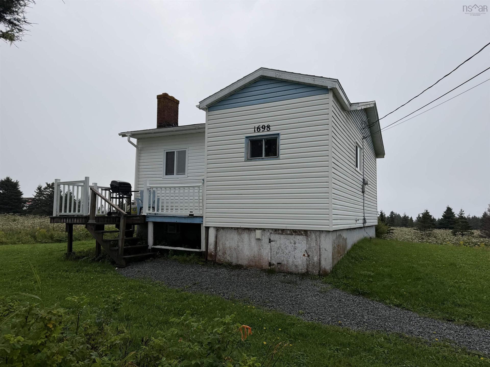 1698 Highway 247, L'Ardoise, NS - Outdoor