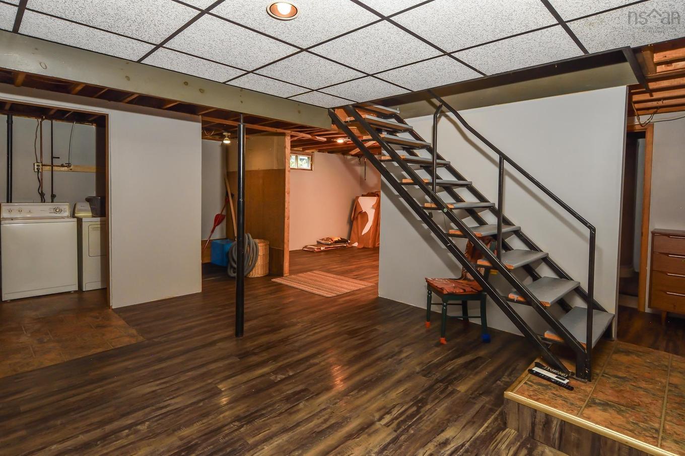 27 Riverview Drive, Bridgewater, NS - Indoor