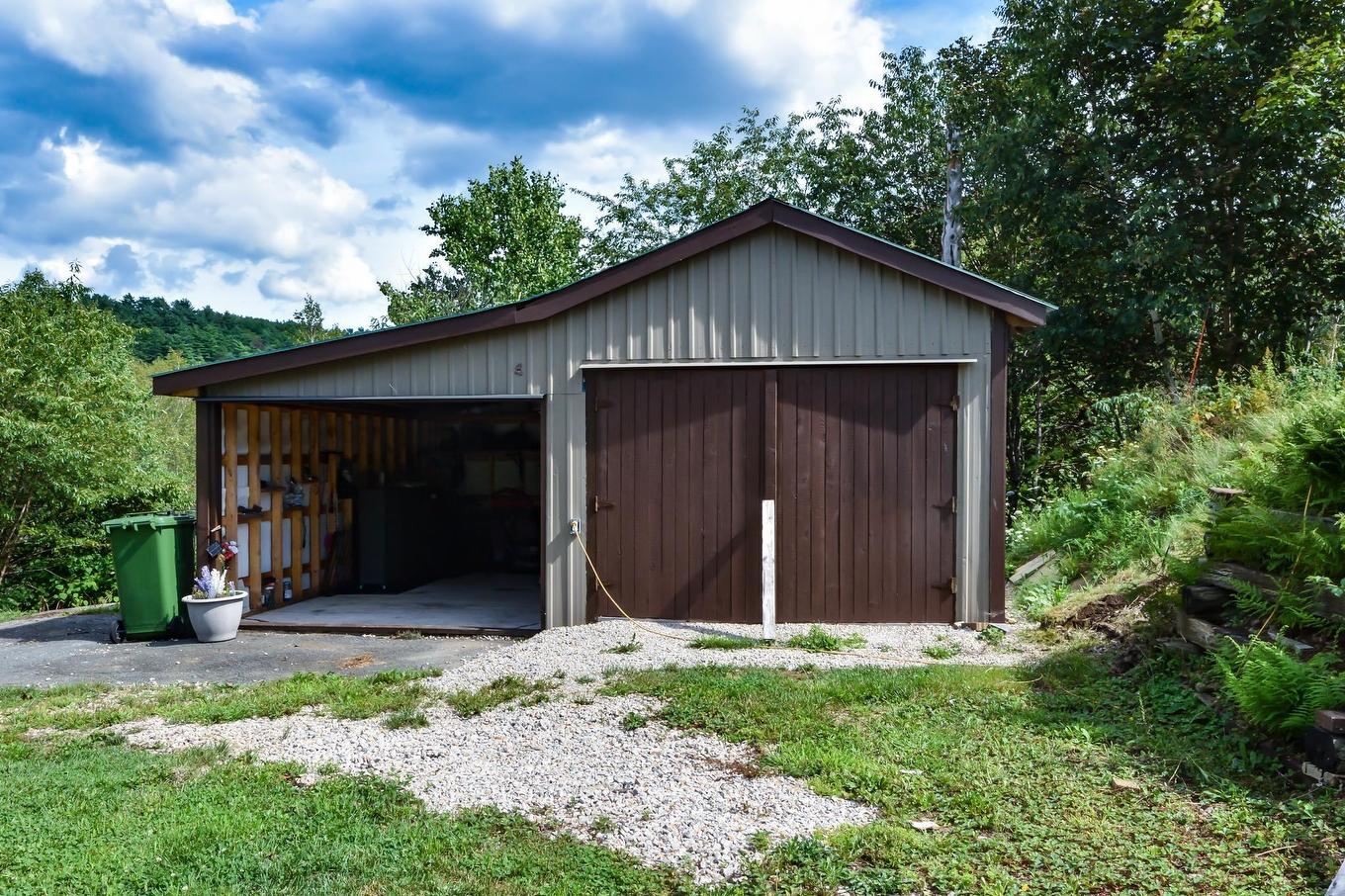 27 Riverview Drive, Bridgewater, NS - Outdoor