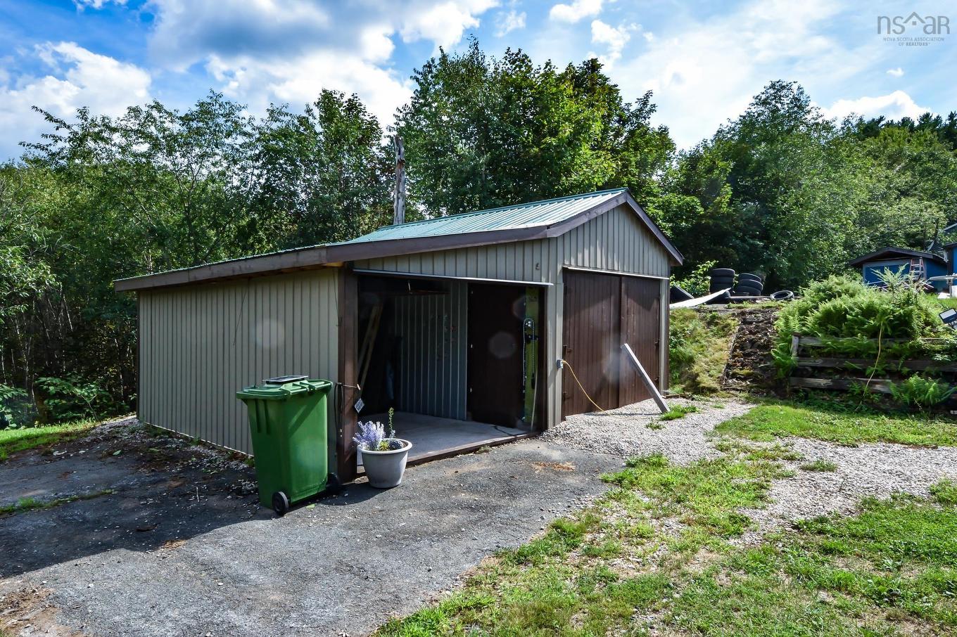 27 Riverview Drive, Bridgewater, NS - Outdoor
