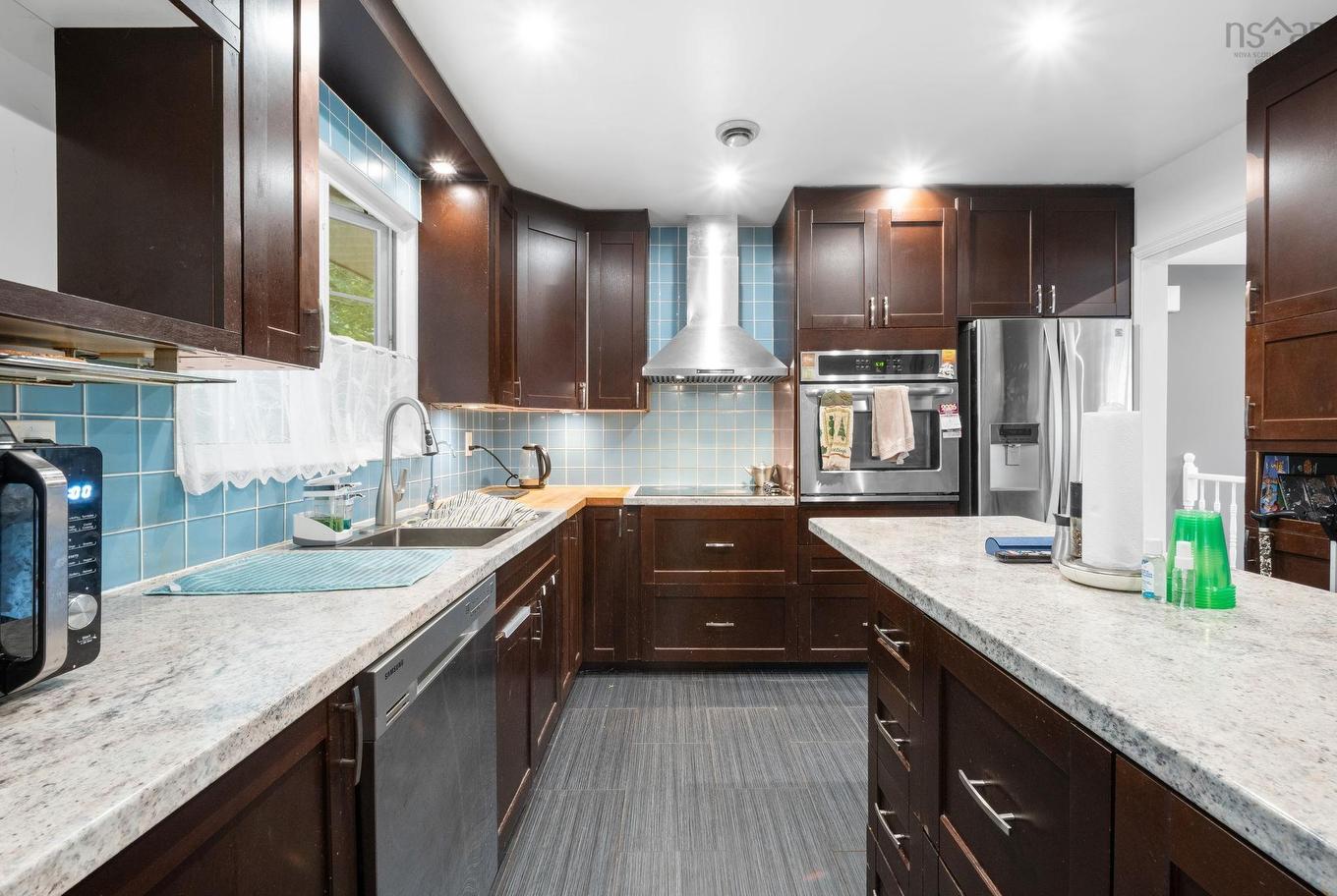 42 Spring Avenue, Dartmouth, NS - Indoor Photo Showing Kitchen With Upgraded Kitchen