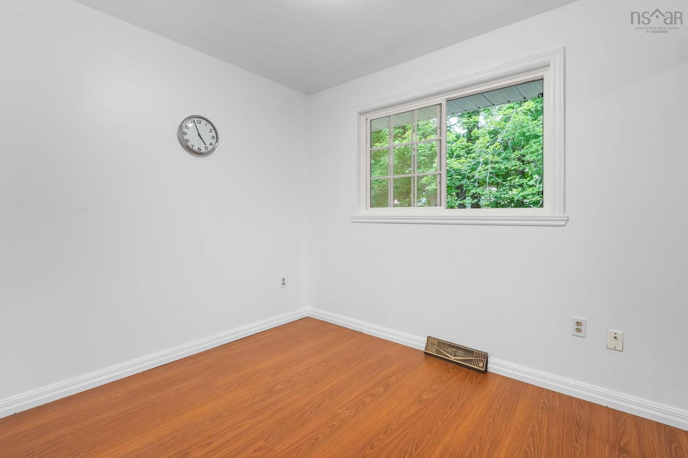 42 Spring Avenue, Dartmouth, NS - Indoor Photo Showing Other Room