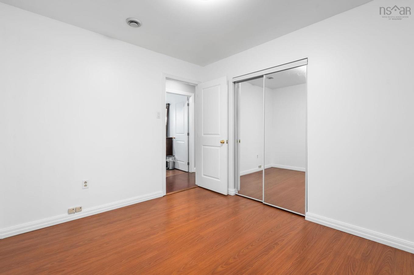 42 Spring Avenue, Dartmouth, NS - Indoor Photo Showing Other Room