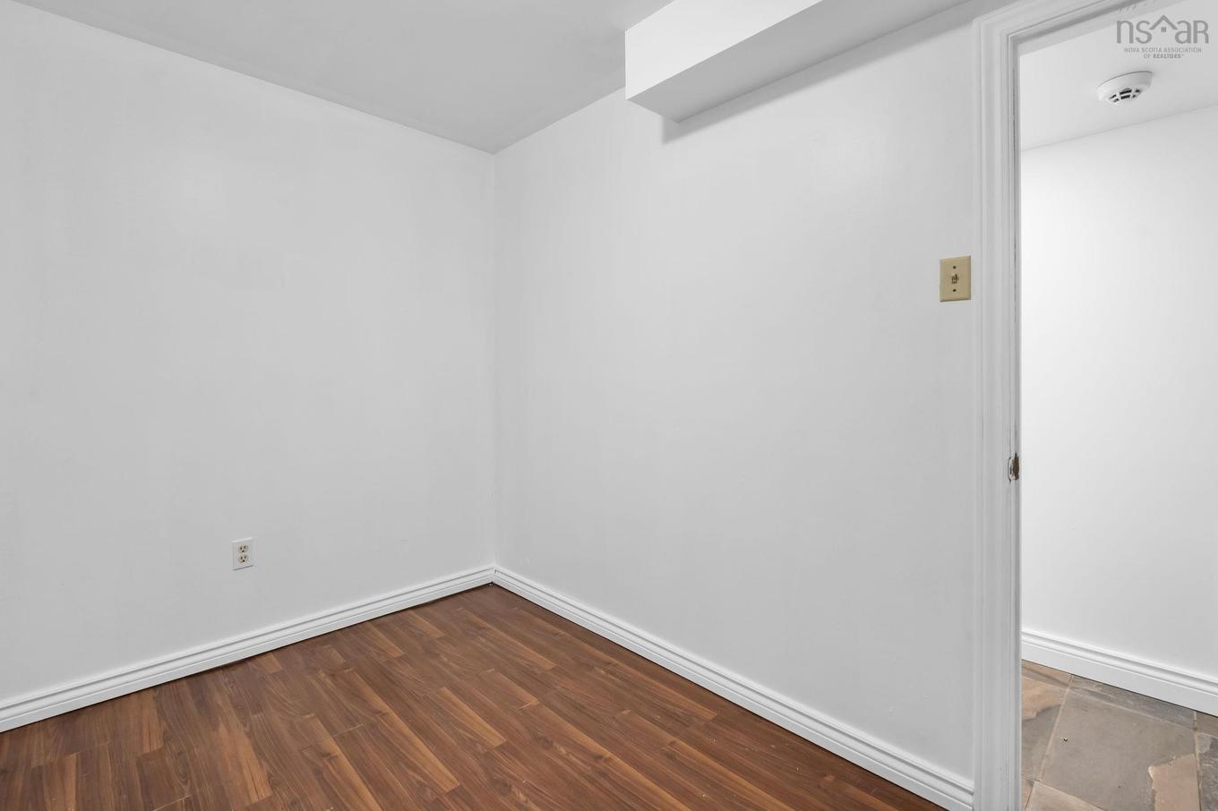 42 Spring Avenue, Dartmouth, NS - Indoor Photo Showing Other Room