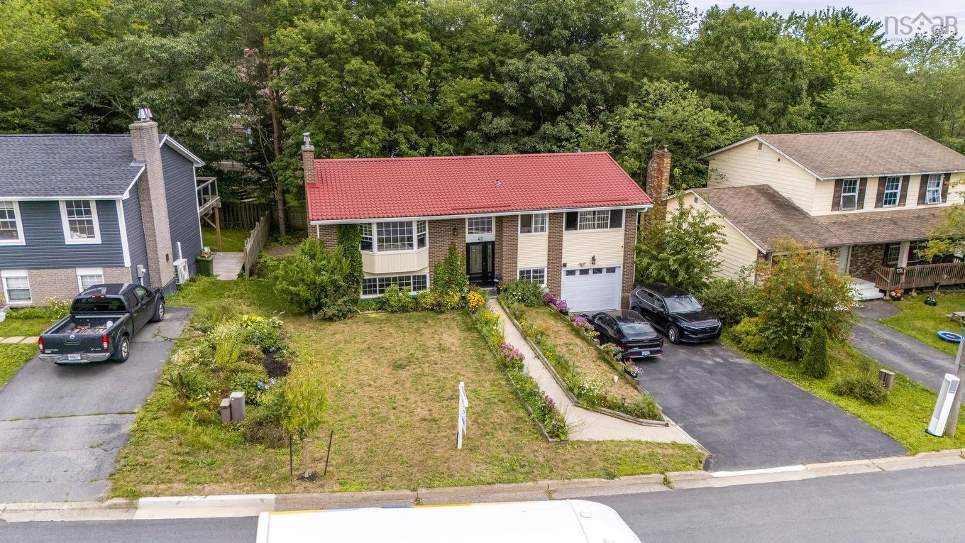 42 Spring Avenue, Dartmouth, NS - Outdoor