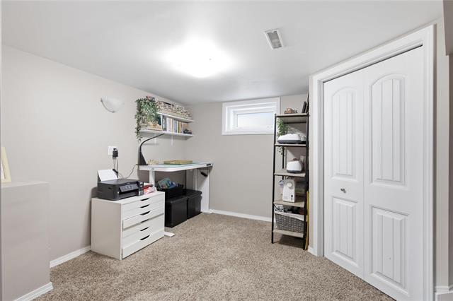 200 Toronto Ave, Selkirk, MB - Indoor