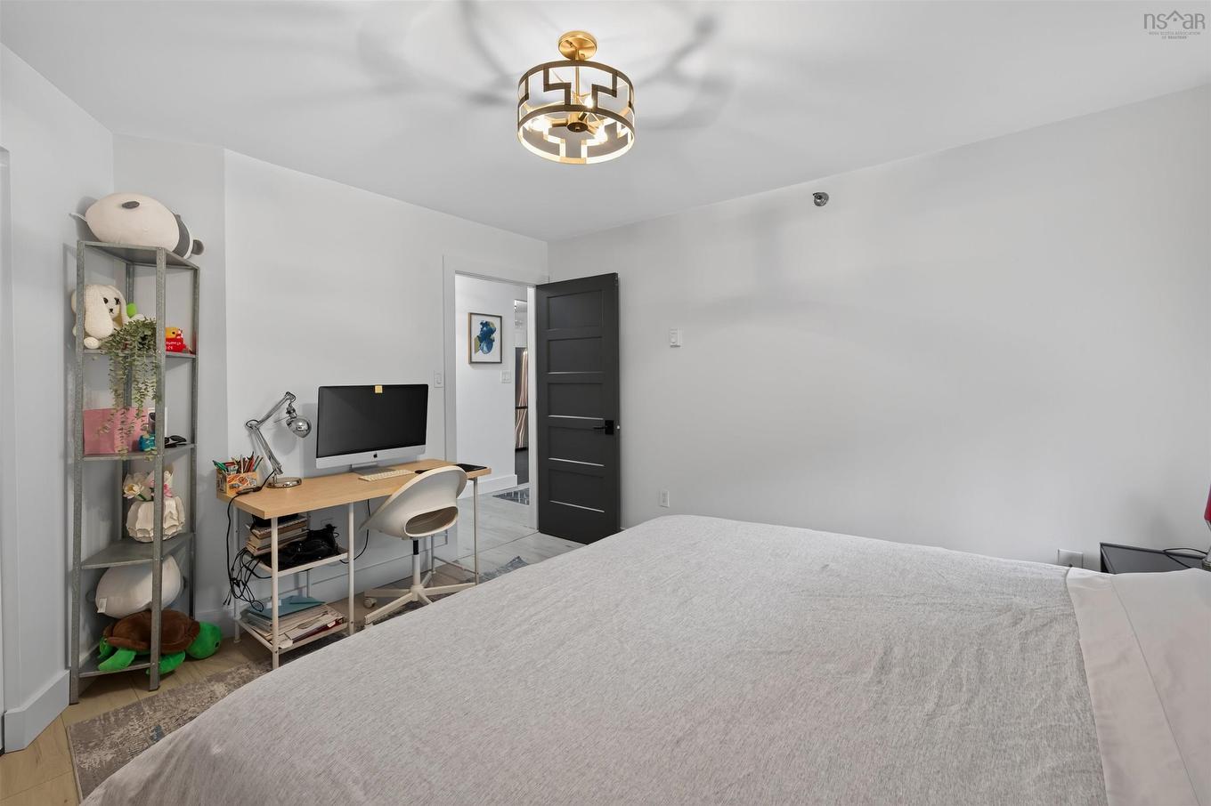 305 93 Kearney Lake Road, Halifax, NS - Indoor Photo Showing Bedroom