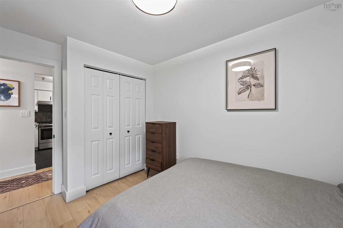 305 93 Kearney Lake Road, Halifax, NS - Indoor Photo Showing Bedroom