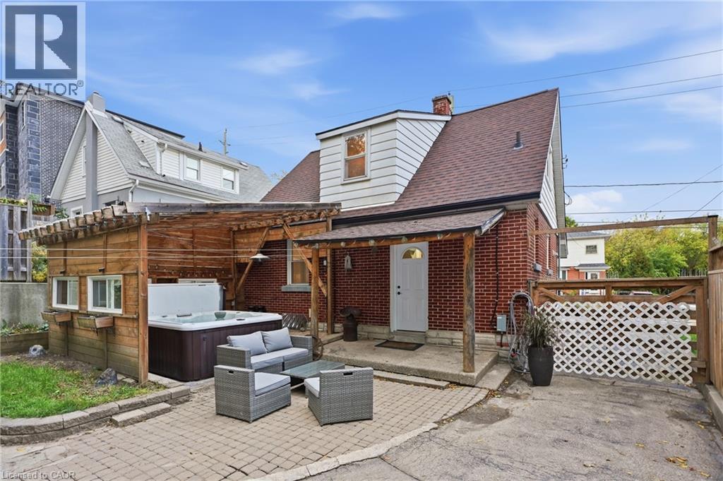 106 Cedar Street S, Kitchener, ON