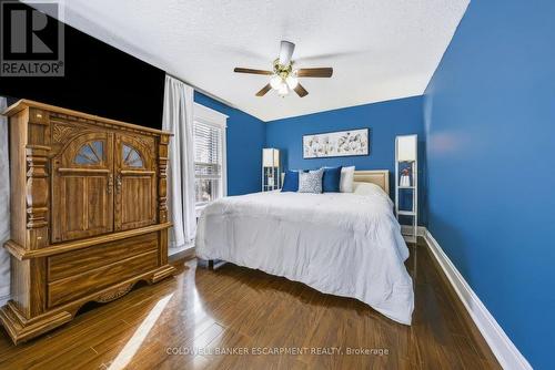 18 Lowrey Avenue N, Cambridge, ON 