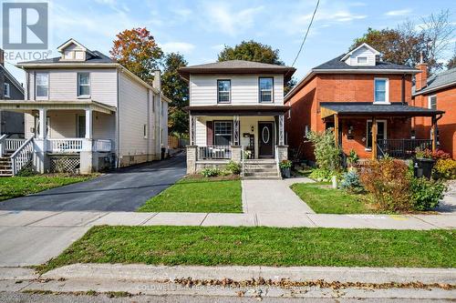 18 Lowrey Avenue N, Cambridge, ON 