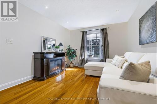 18 Lowrey Avenue N, Cambridge, ON 