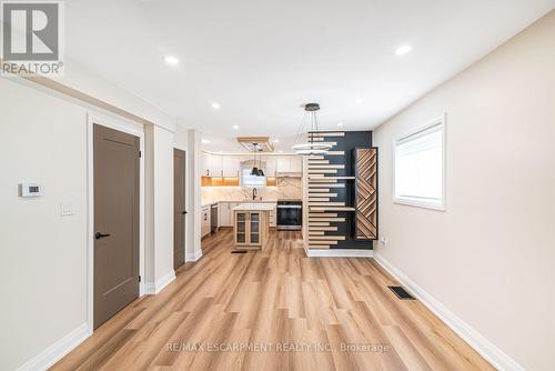 250 Rosslyn Avenue N, Hamilton, ON 