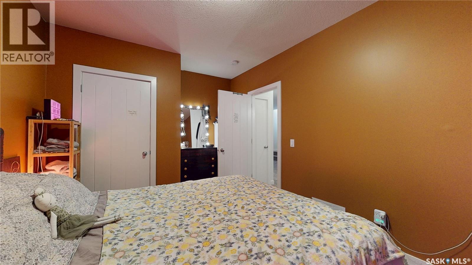 6224 8Th Avenue, Regina, SK