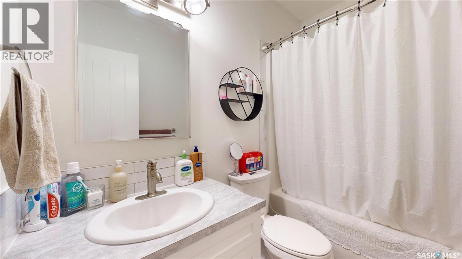 6224 8Th Avenue, Regina, SK