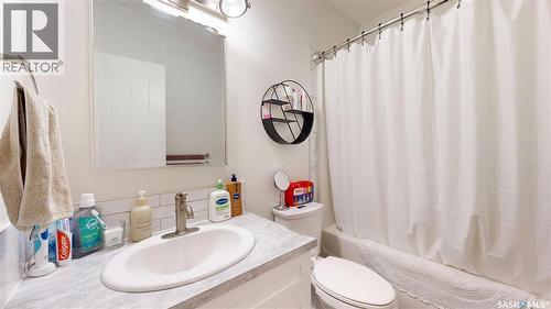6224 8Th Avenue, Regina, SK 