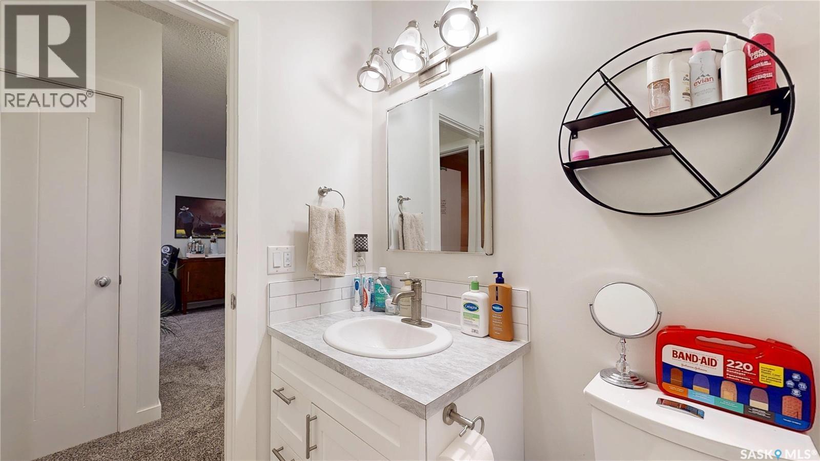 6224 8Th Avenue, Regina, SK