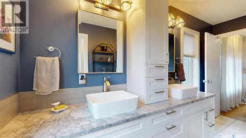 6224 8Th Avenue, Regina, SK 