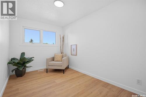 3805 Diefenbaker Drive, Saskatoon, SK 
