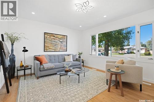 3805 Diefenbaker Drive, Saskatoon, SK 