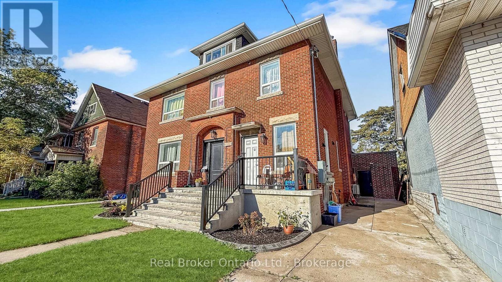 119 Ottawa Street N, Hamilton, ON