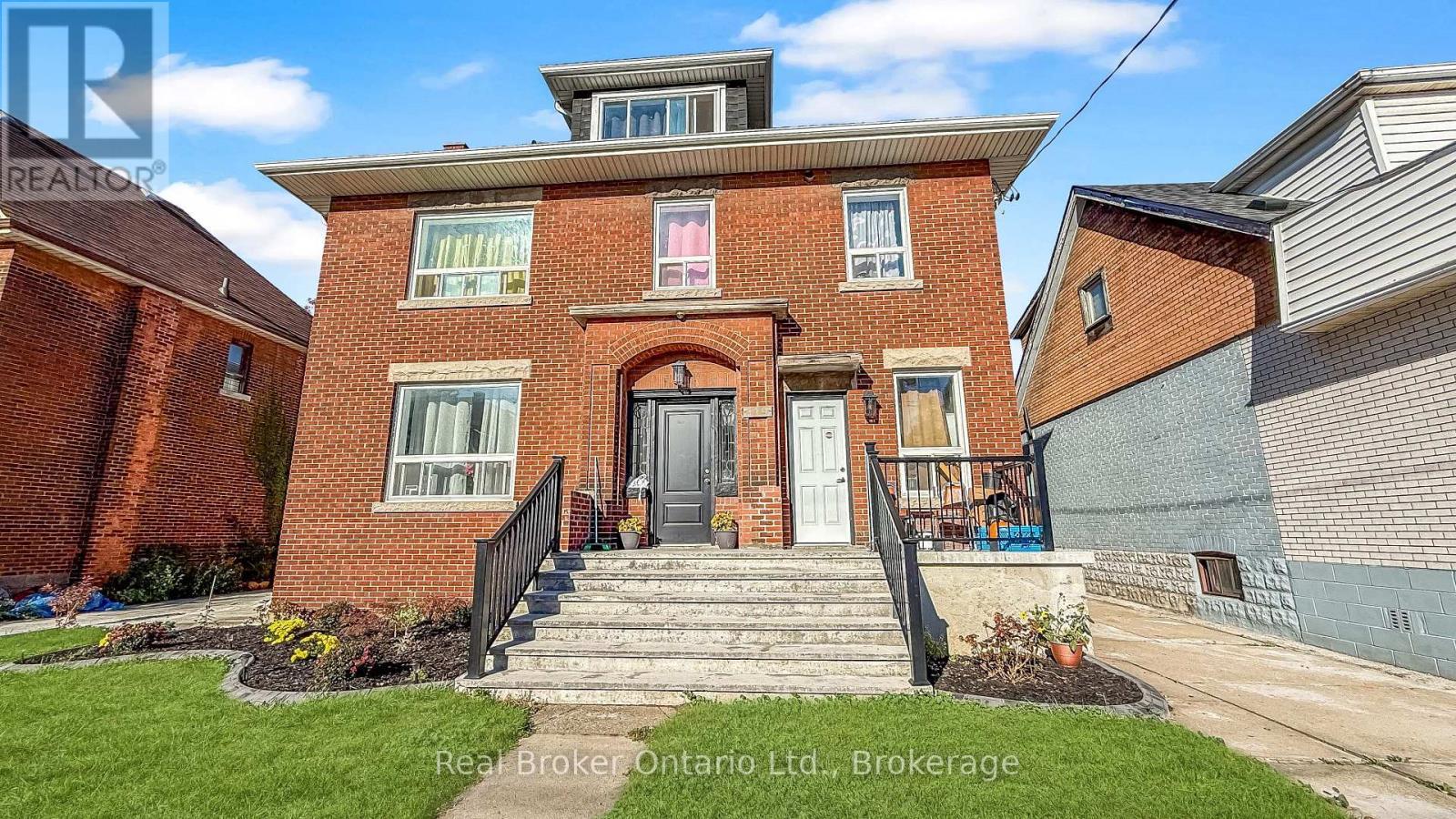 119 Ottawa Street N, Hamilton, ON