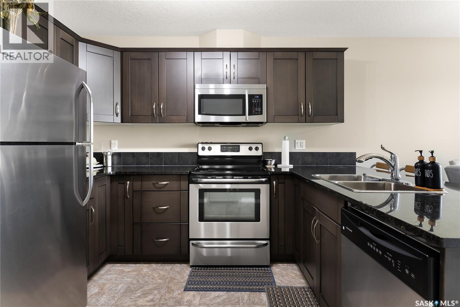 305 3822 Dewdney Avenue E, Regina, SK