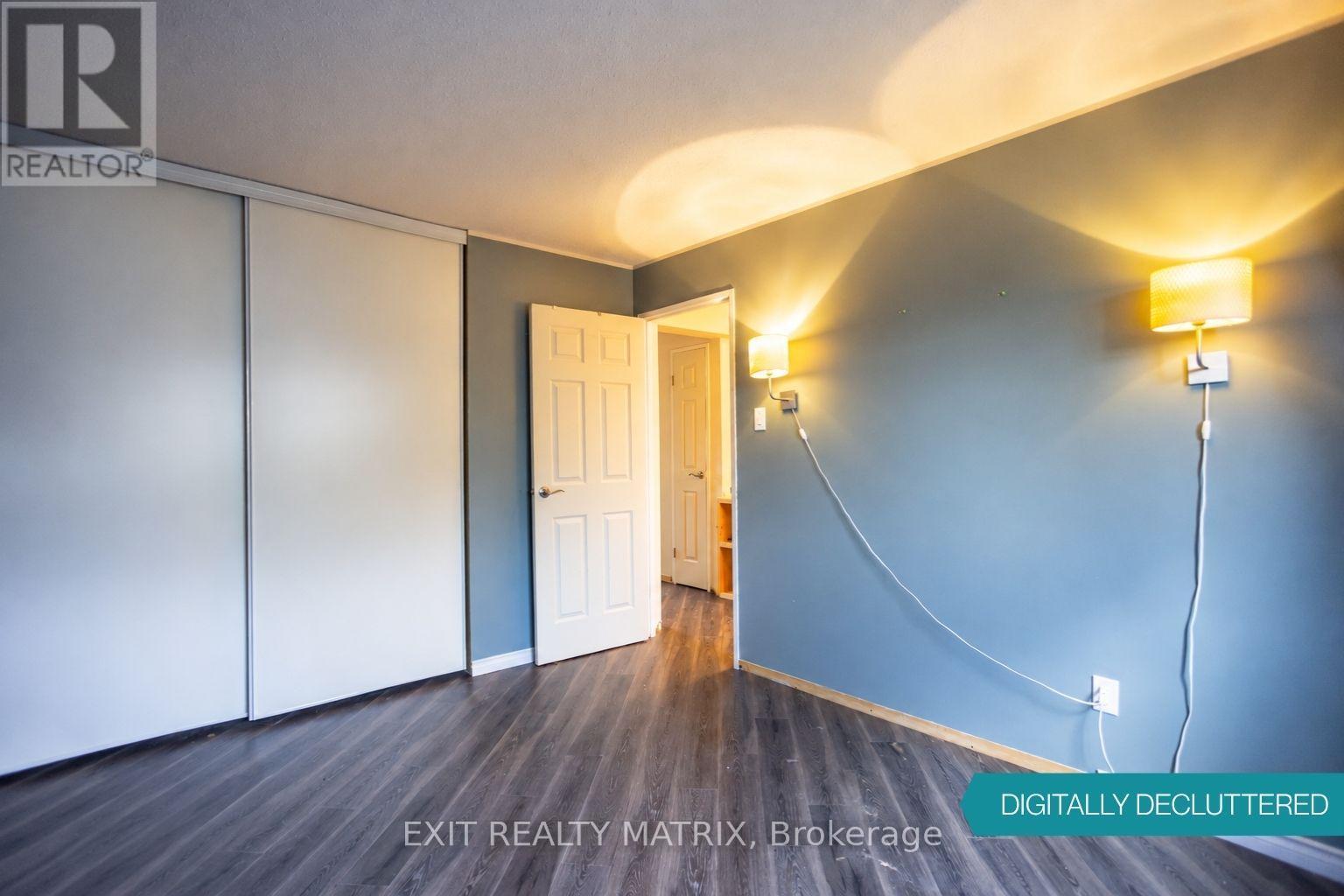 3006 Fairlea Crescent, Ottawa, ON
