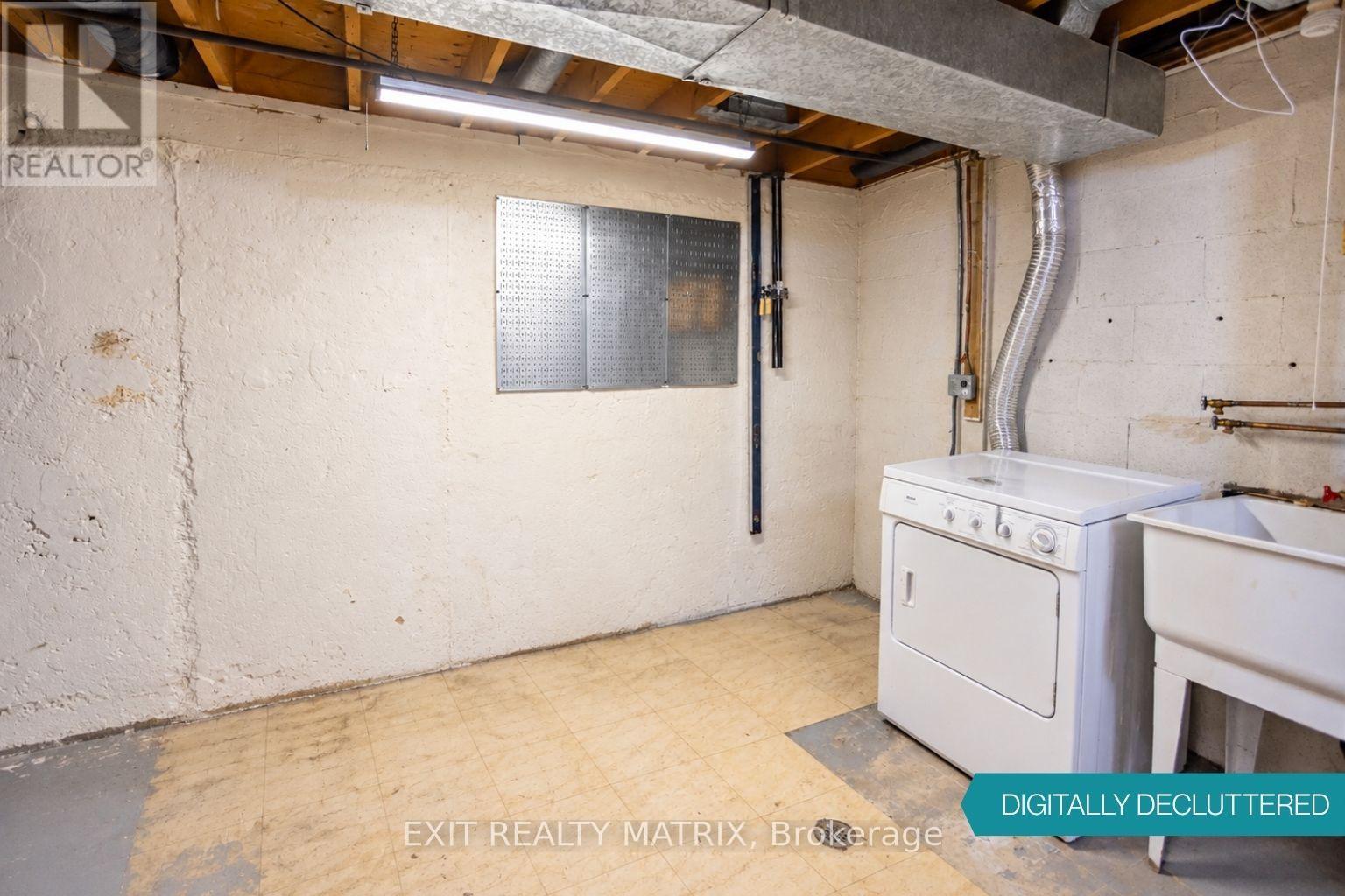 3006 Fairlea Crescent, Ottawa, ON
