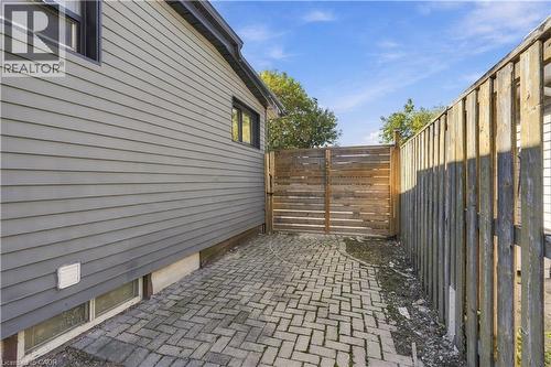 658 Upper Wellington Street, Hamilton, ON 