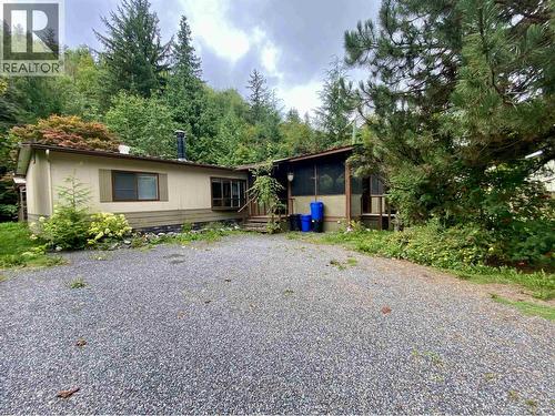 3927 CRESCENTVIEW AVENUE  Terrace, BC V8G 3V9