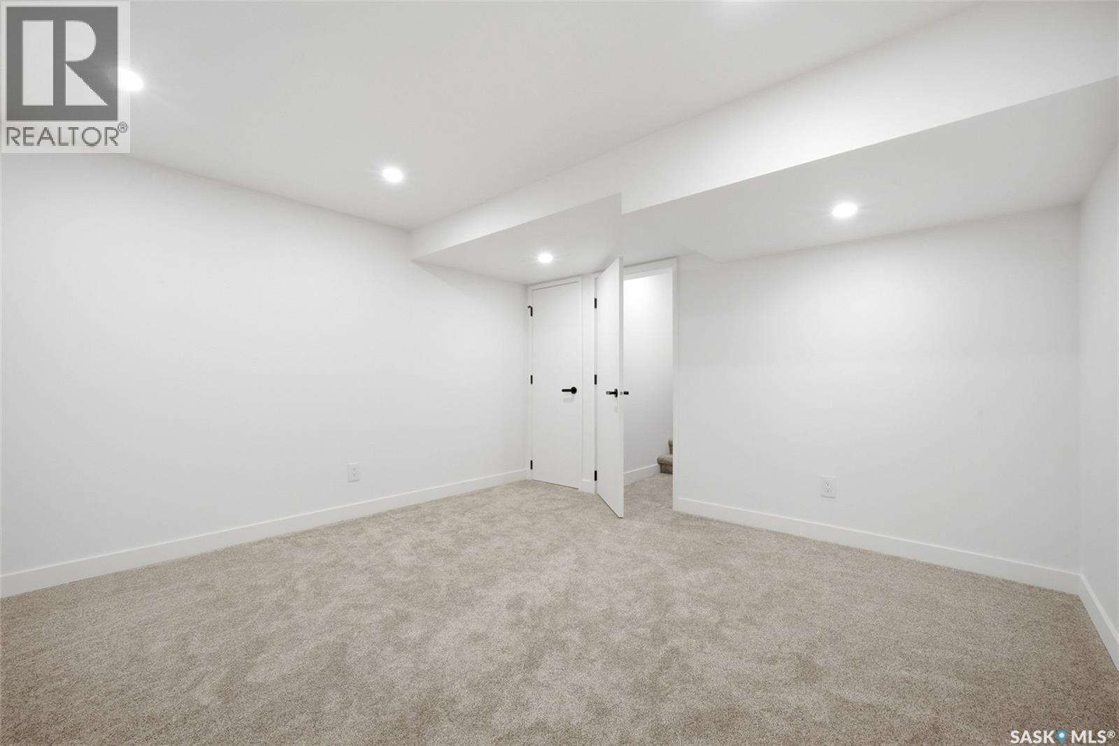 27 Quincy Drive, Regina, SK