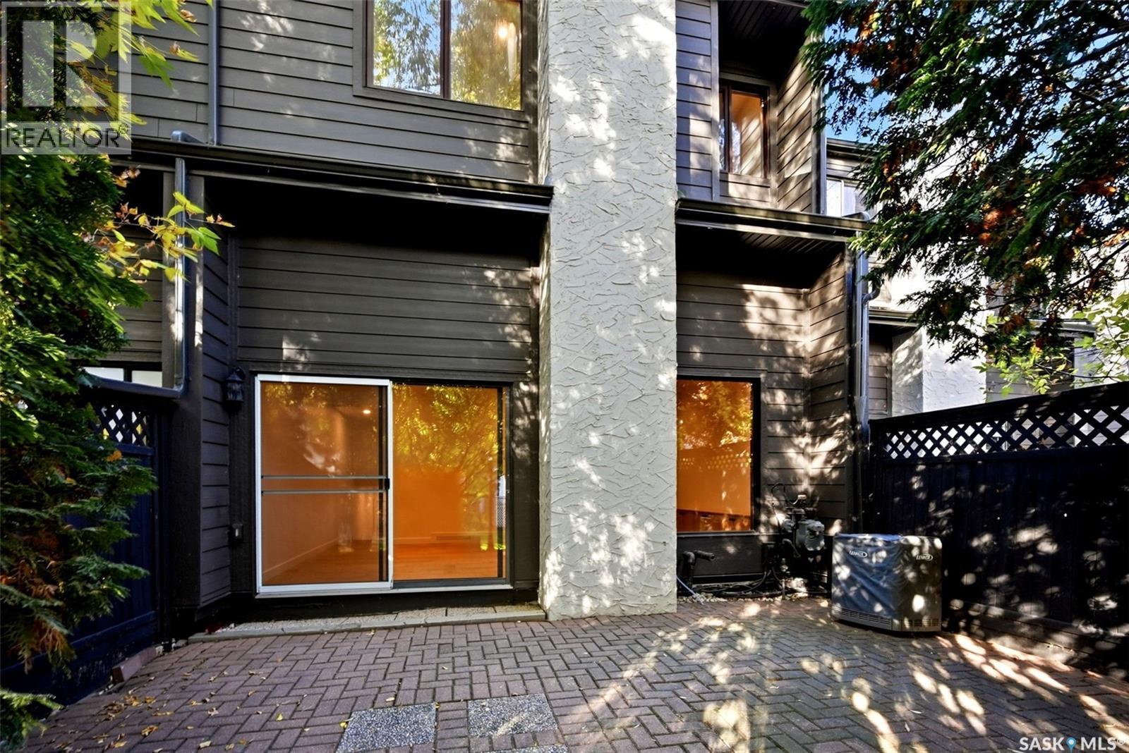 27 Quincy Drive, Regina, SK