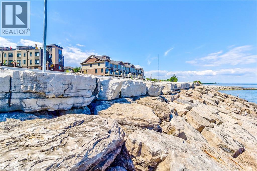 65 Waterview Lane, Grimsby, ON