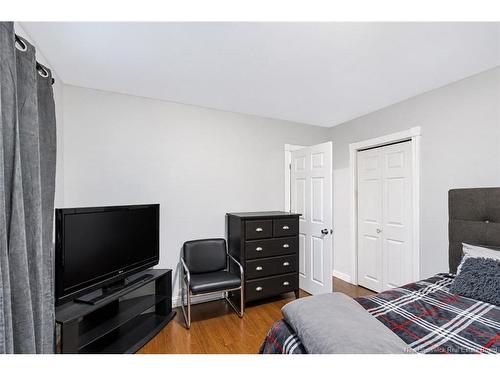 7 Manchester Crt, Fredericton, NB 