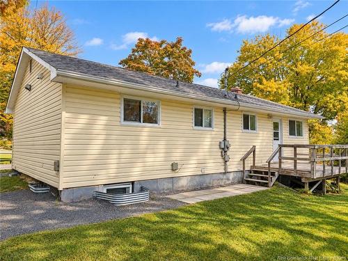 7 Manchester Crt, Fredericton, NB 