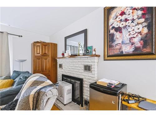 7 Manchester Crt, Fredericton, NB 