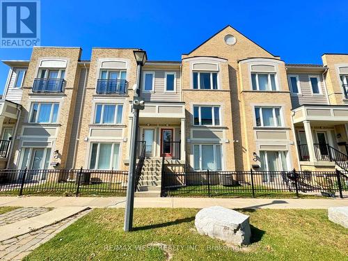 136 - 60 FAIRWOOD CIRCLE  Brampton, ON L6R 0Y6