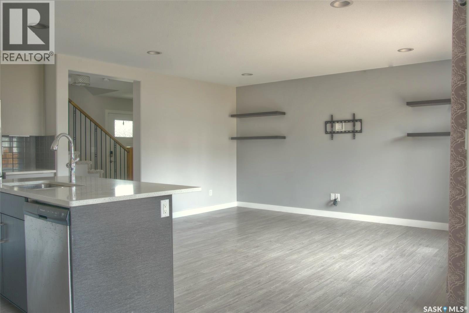 341 Germain Manor, Saskatoon, SK